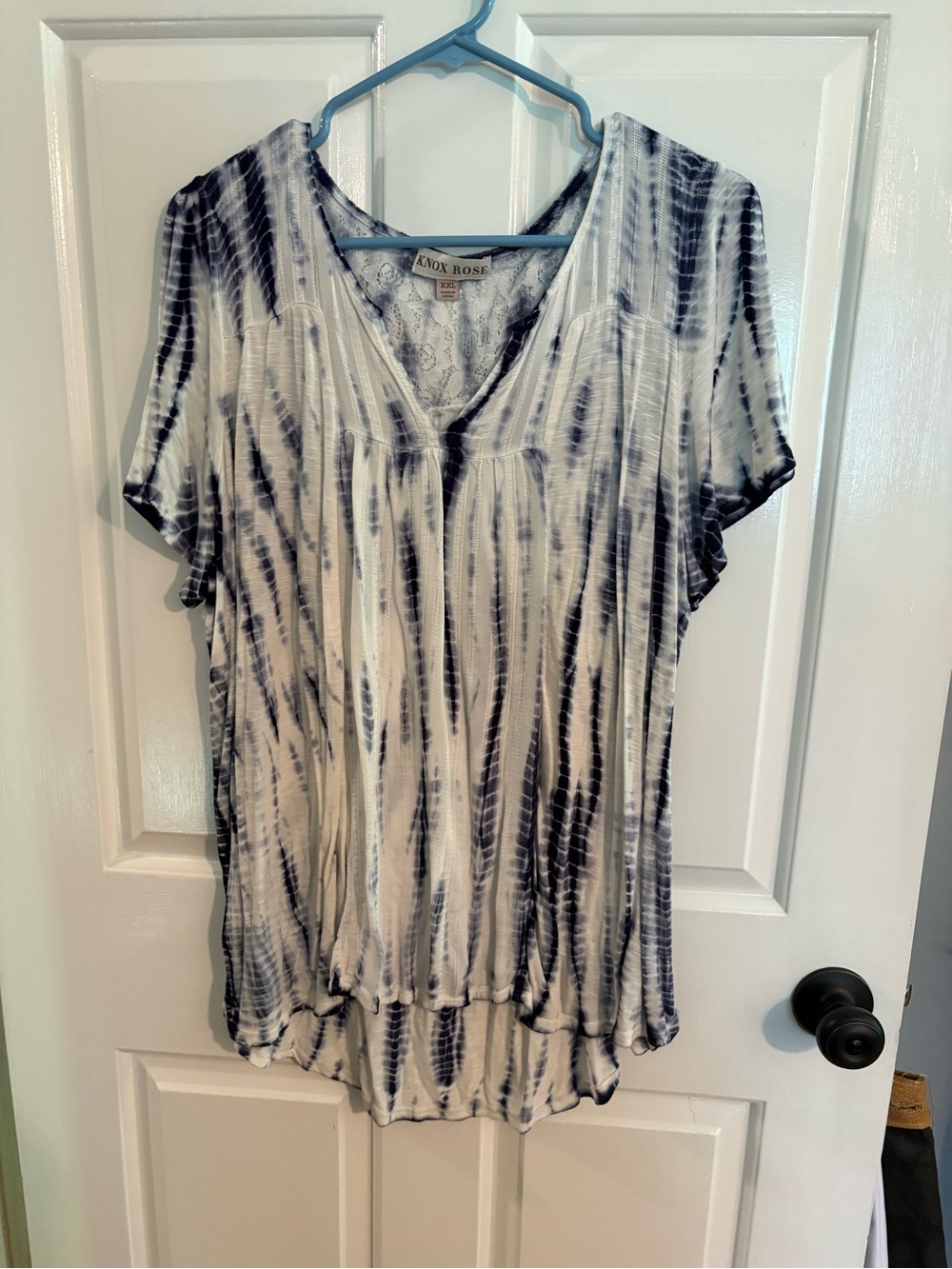 Knox Rose Black & White Tie-Dye V-Neck Tunic